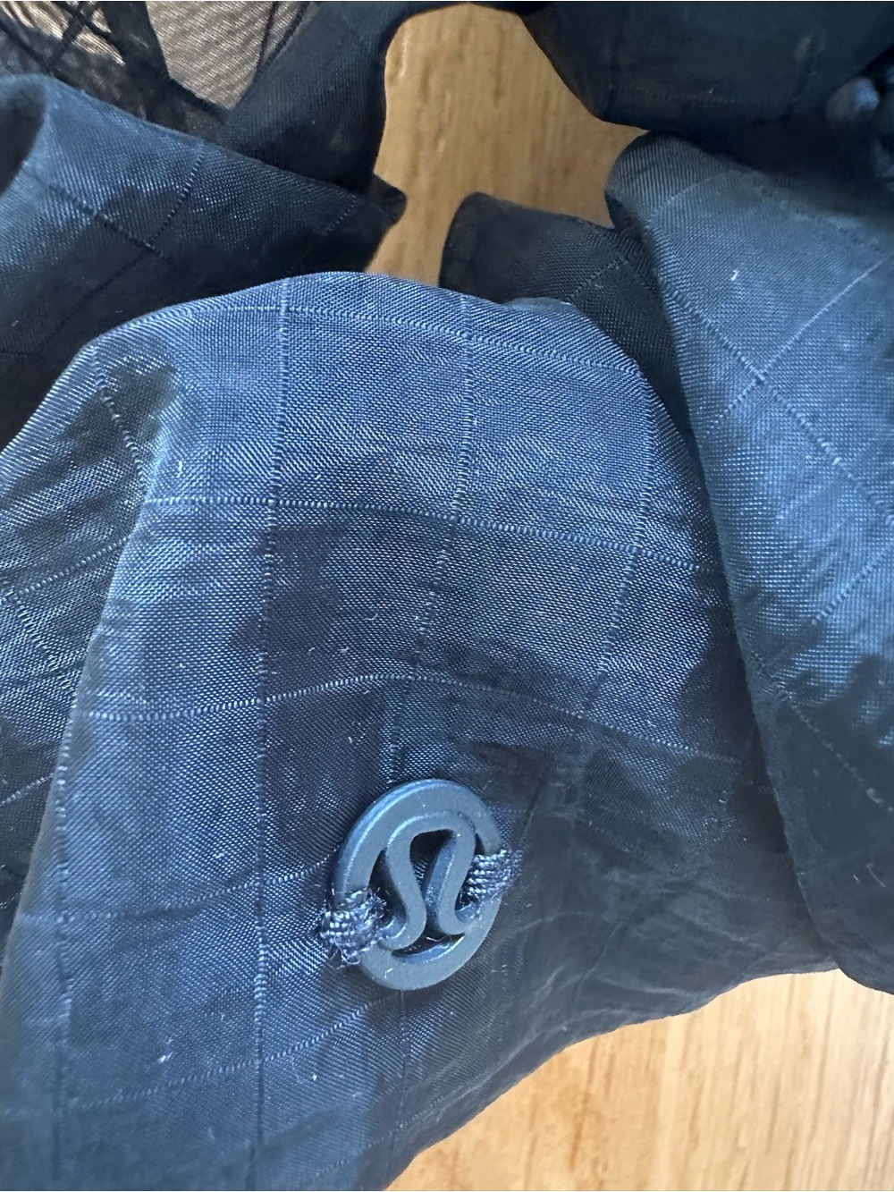 NWT Lululemon Uplifting Oversized Scrunchie - Picture 4 of 5